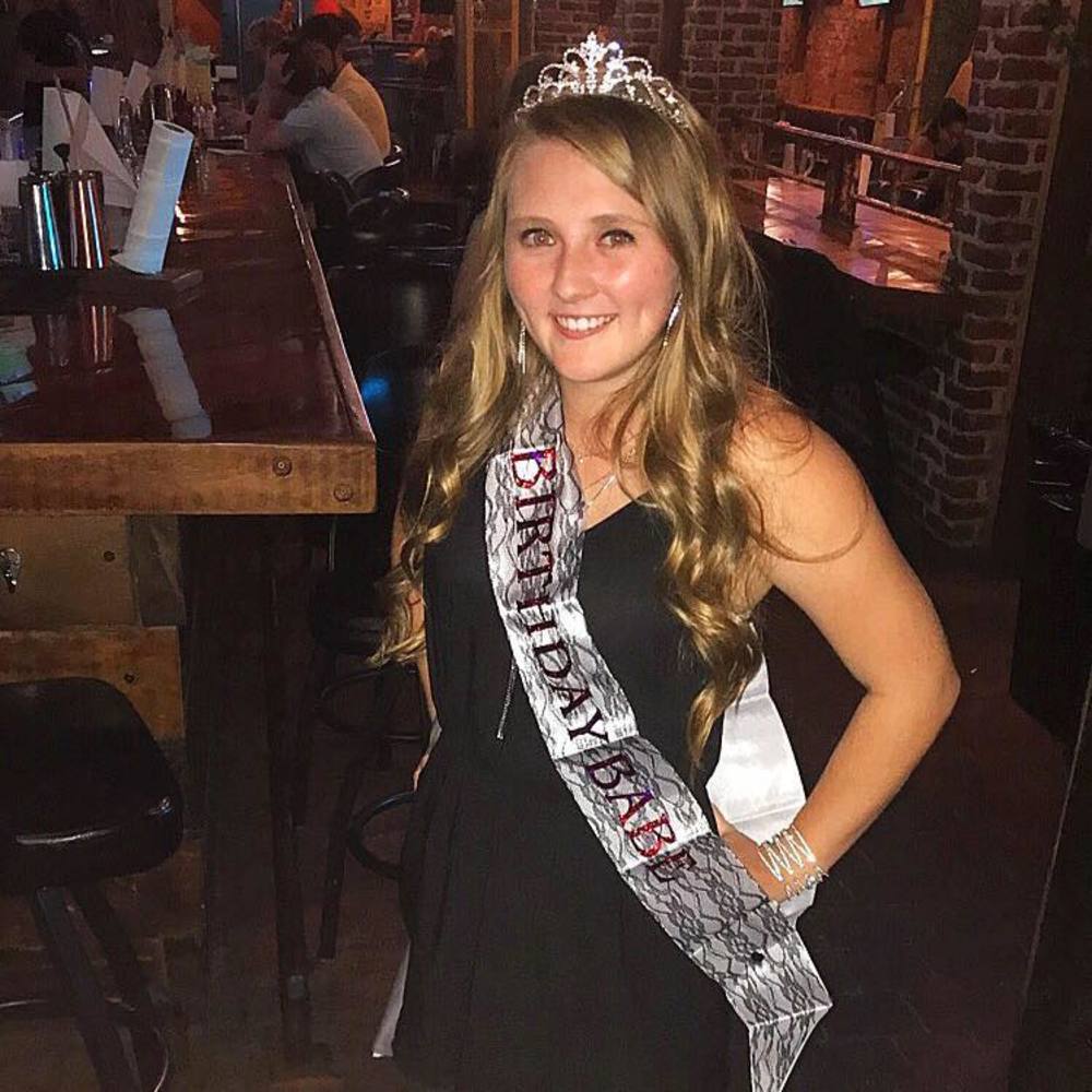 Meet your Posher, Tessa